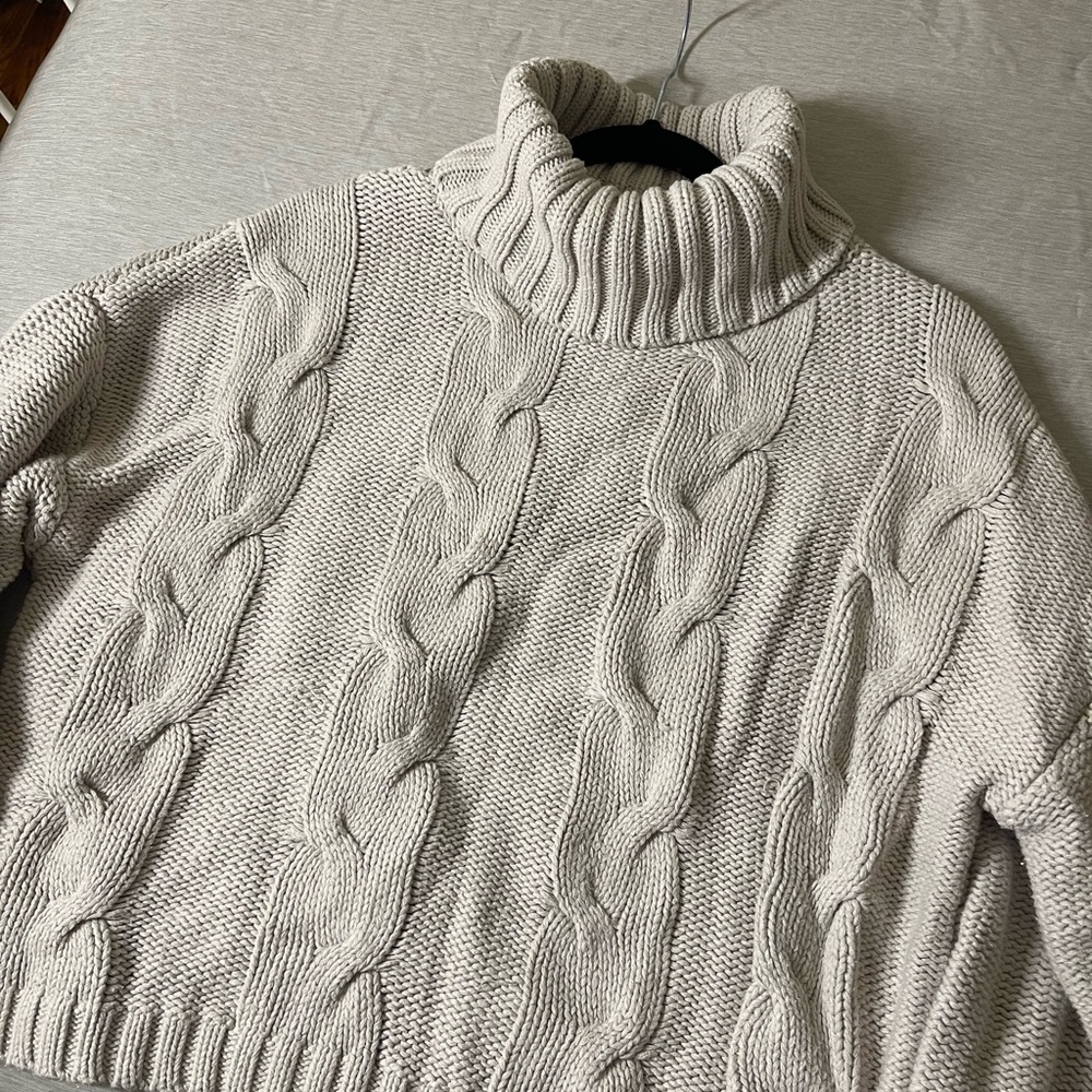 Cozy Cable Knit Turtleneck Sweater - Cream